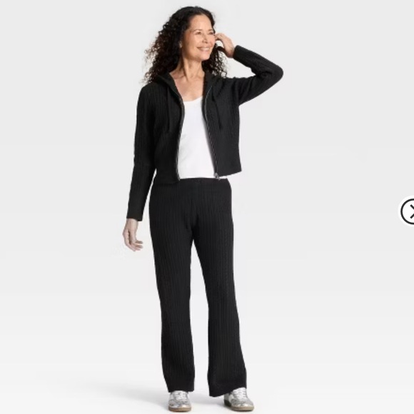 NWT Universal Thread Sweater Set - Picture 10 of 14